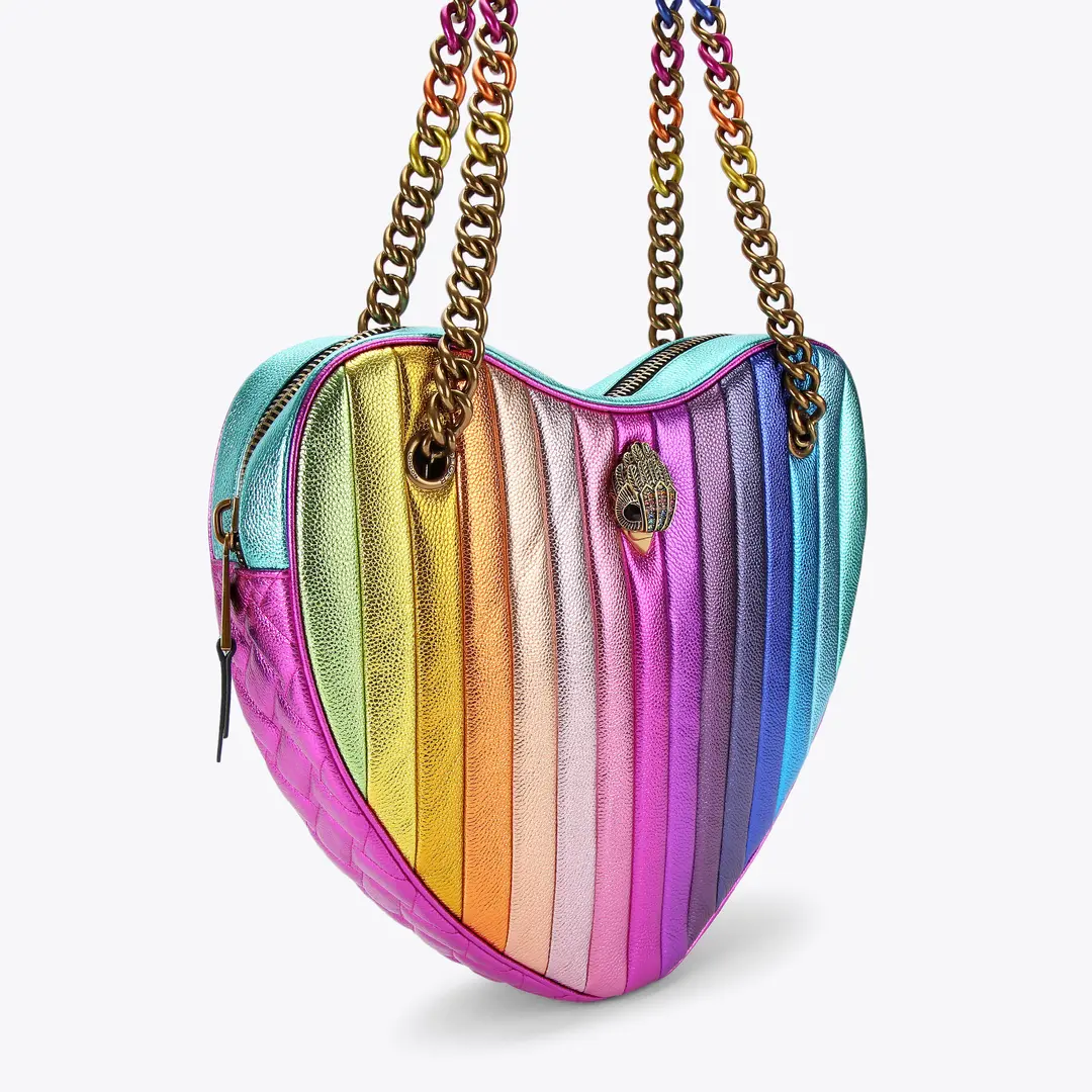 Attract Attention Instantly with Bold Elegance and Generous Style