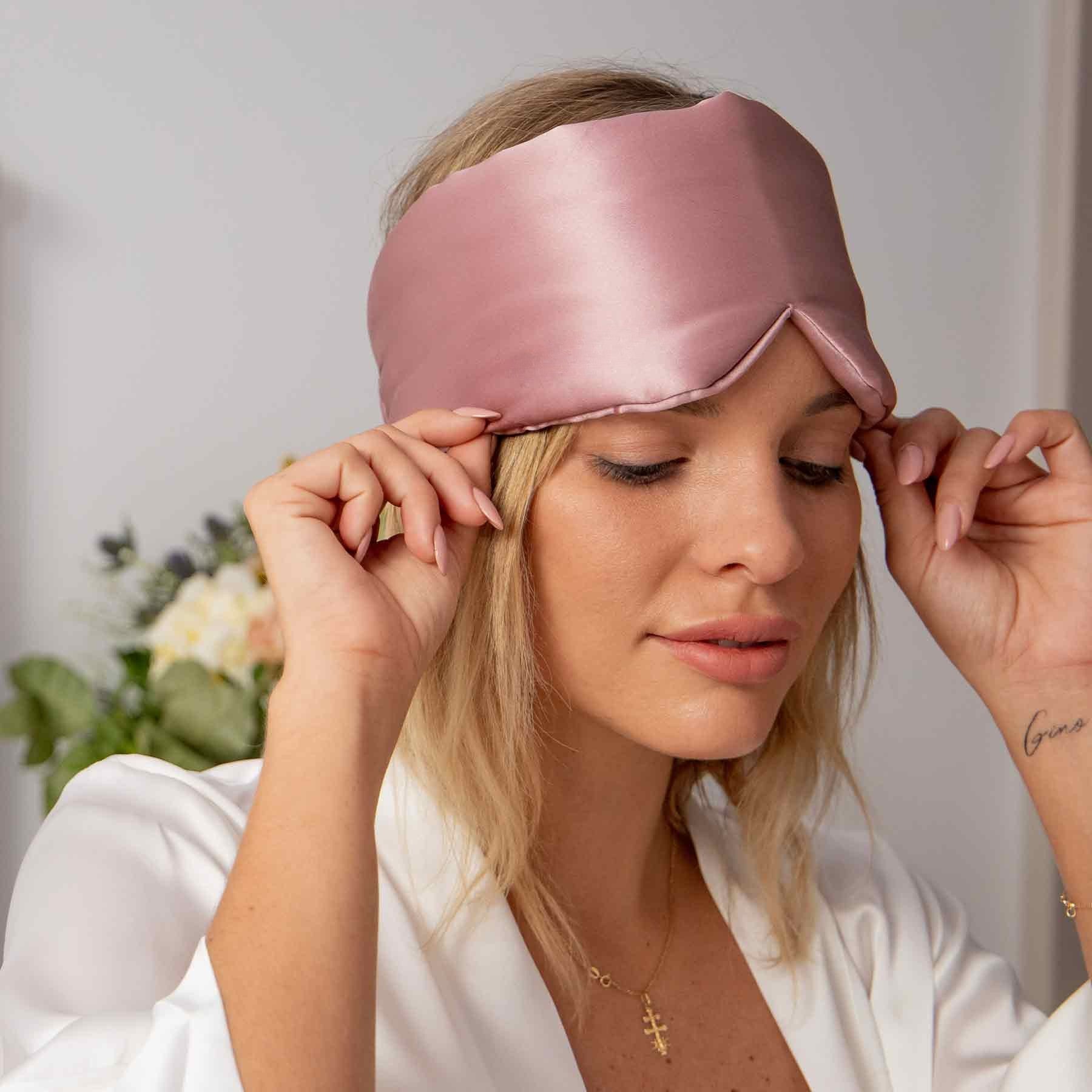 LunaSilk Sleep Mask – Experience Luxurious Darkness for Restful Nights