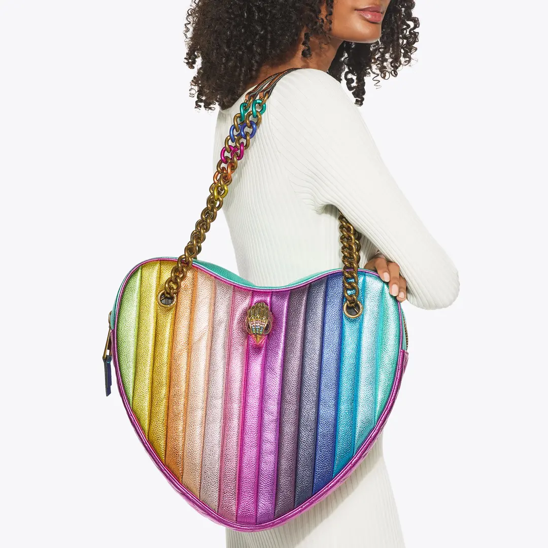Attract Attention Instantly with Bold Elegance and Generous Style