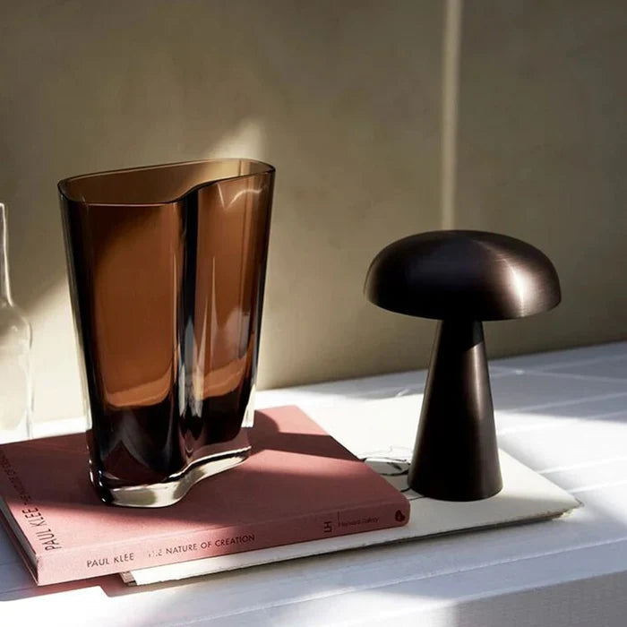 Shroom-Style Table Lamp – Wireless and Rechargeable