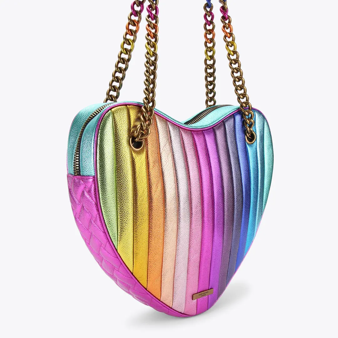 Attract Attention Instantly with Bold Elegance and Generous Style