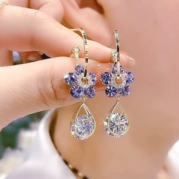 Radiant Elegance – Shine Blossom for Every Occasion