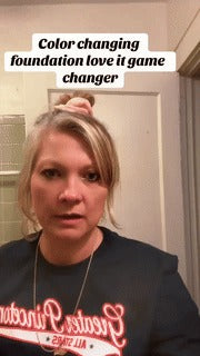 VivaGlow™ | Instant Glow Foundation + FREE 2 beauty blender sponges!