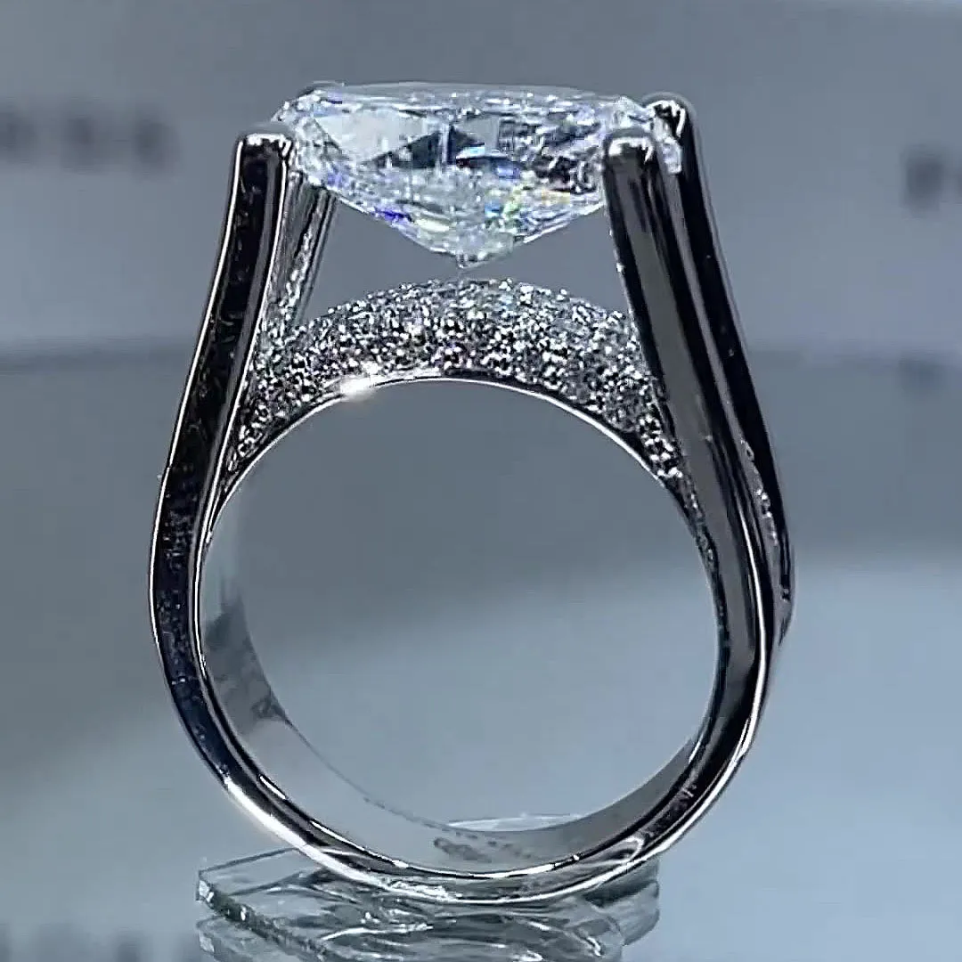 Jewelry That Makes You Shine and Feel Unforgettable