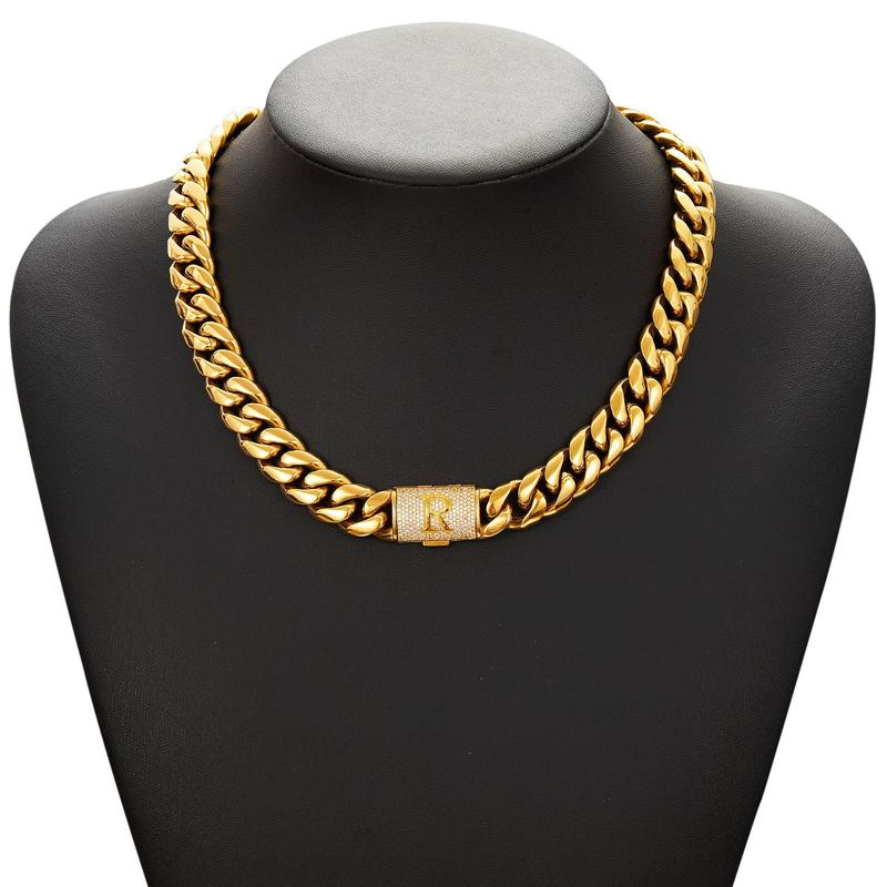 Statement Necklace – Express Your Style with Timeless Elegance