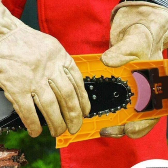 Manual Chainsaw Sharpener for Quick Blade Care – Hand Tool for Chains and Cutting Efficiency