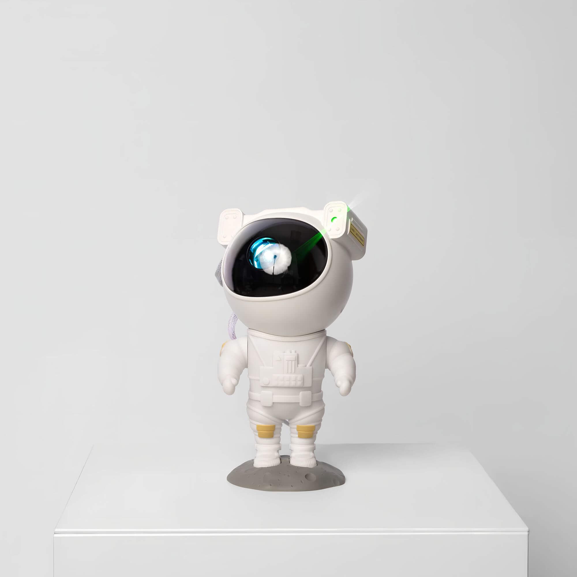 Astronaut Starry Sky LED Projector Lamp - Nightstand Lamp