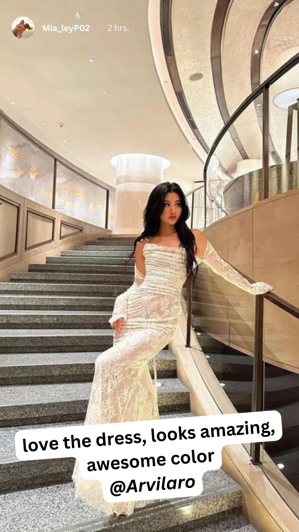 Long lace dress with drawstring and shawl