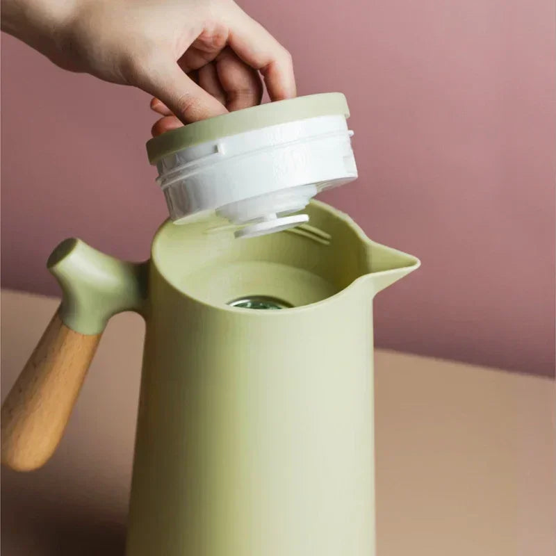 Stylish Reusable Bottle – Insulated Thermal Flask for Hot & Cold Beverages