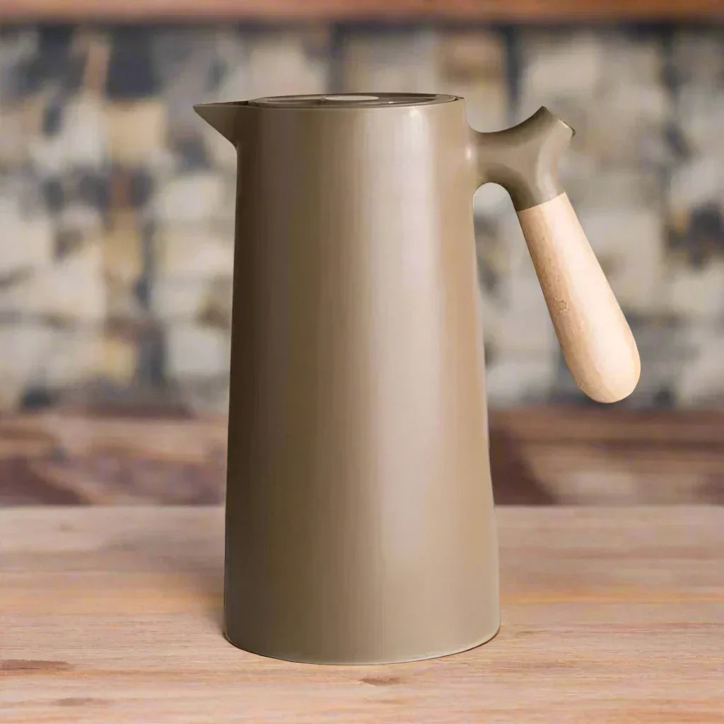 Stylish Reusable Bottle – Insulated Thermal Flask for Hot & Cold Beverages