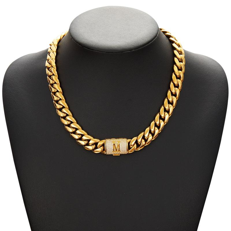 Statement Necklace – Express Your Style with Timeless Elegance