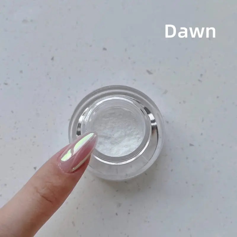 Nail Polish for Irresistible Mirror Shine and Radiant Appearance
