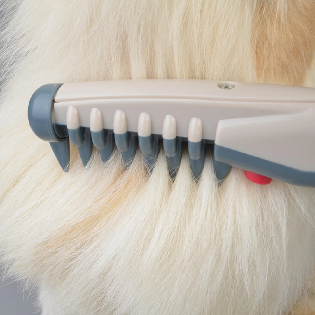 Pet Trimmer for Detangling Fur in Cats and Dogs