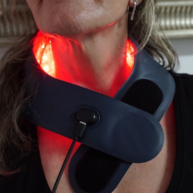 Neck-Worn Portable Red Light Therapy Device for Hands-Free Use