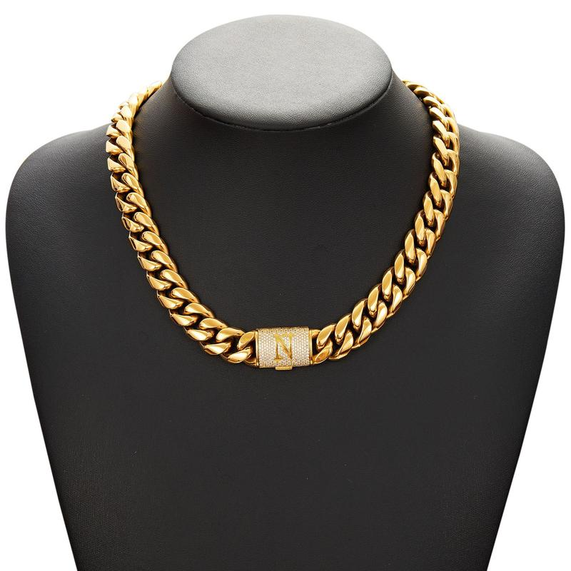 Statement Necklace – Express Your Style with Timeless Elegance