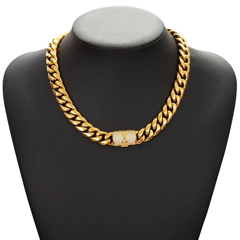 Statement Necklace – Express Your Style with Timeless Elegance
