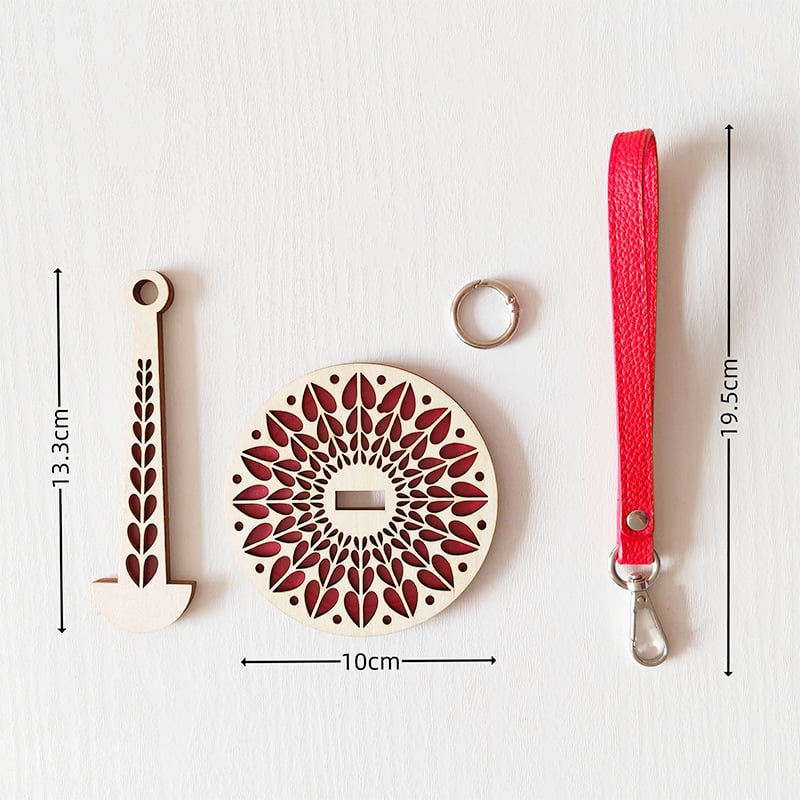 Mobile Yarn Holder for Creative Freedom – Handheld Yarn Roller