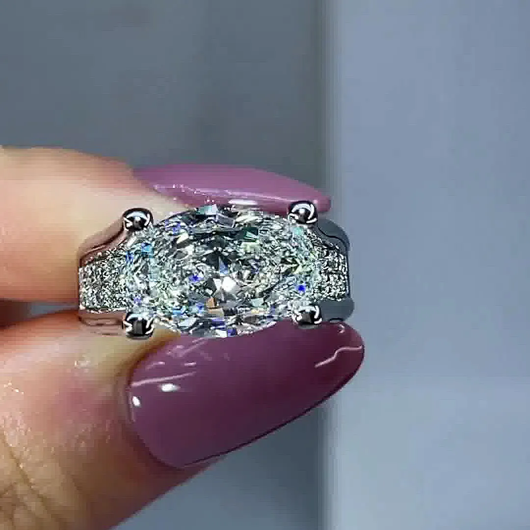 Jewelry That Makes You Shine and Feel Unforgettable