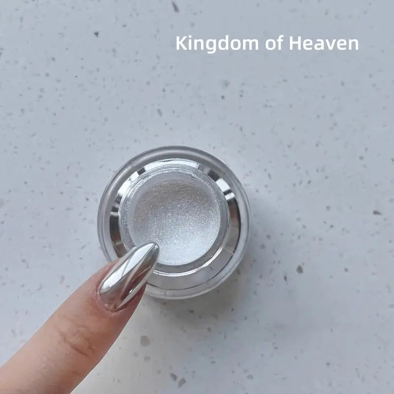 Nail Polish for Irresistible Mirror Shine and Radiant Appearance