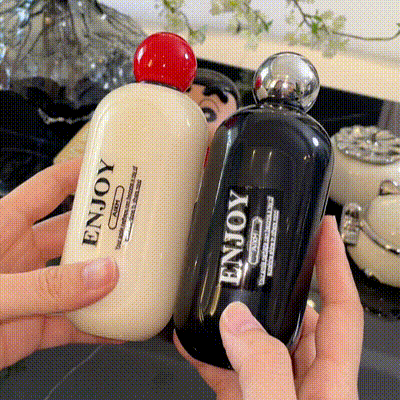 Instantly Clean Clothing and Furniture for a Bright, Tidy Home