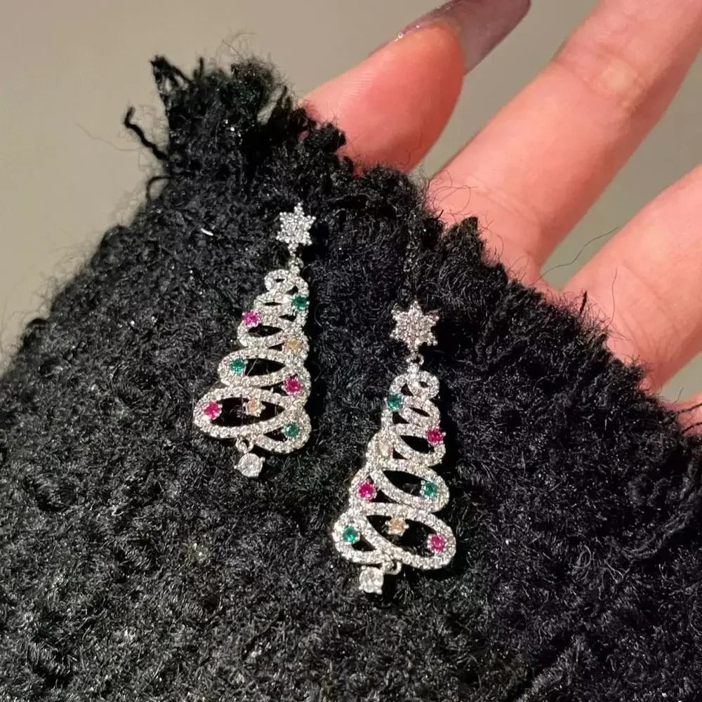 LumaBelle™ Christmas Earrings — Shine Bright All Season with Featherlight Festive Glam