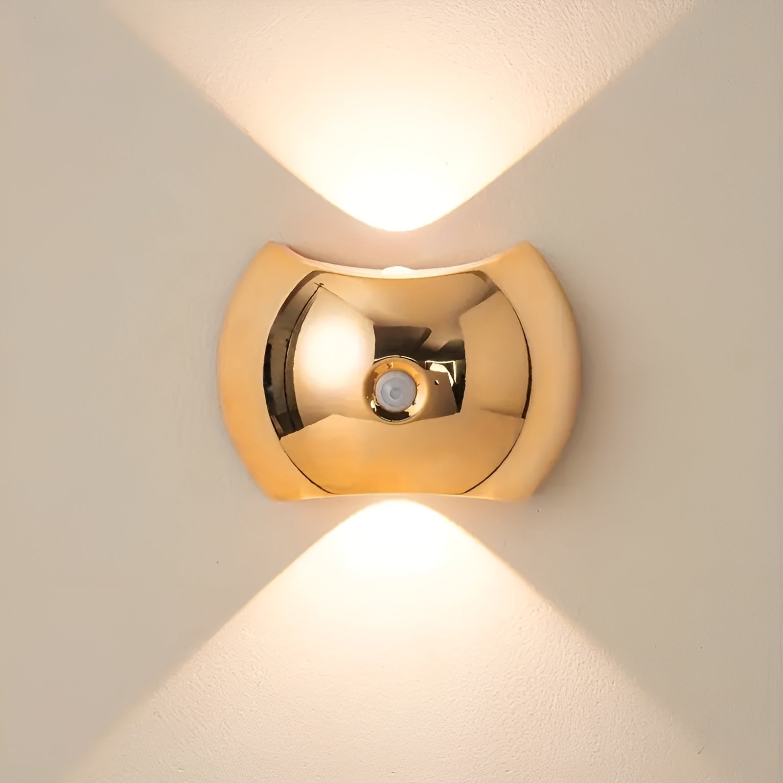 Wall Lamp with Motion Detector – Wireless, Magnetic & Rechargeable