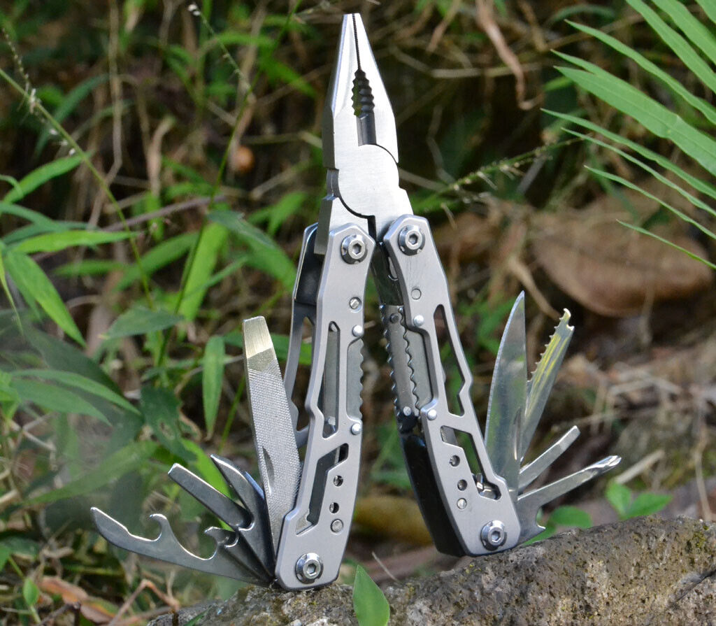 14-in-1 Outdoor Multitool – Compact and Versatile Tool for Adventures