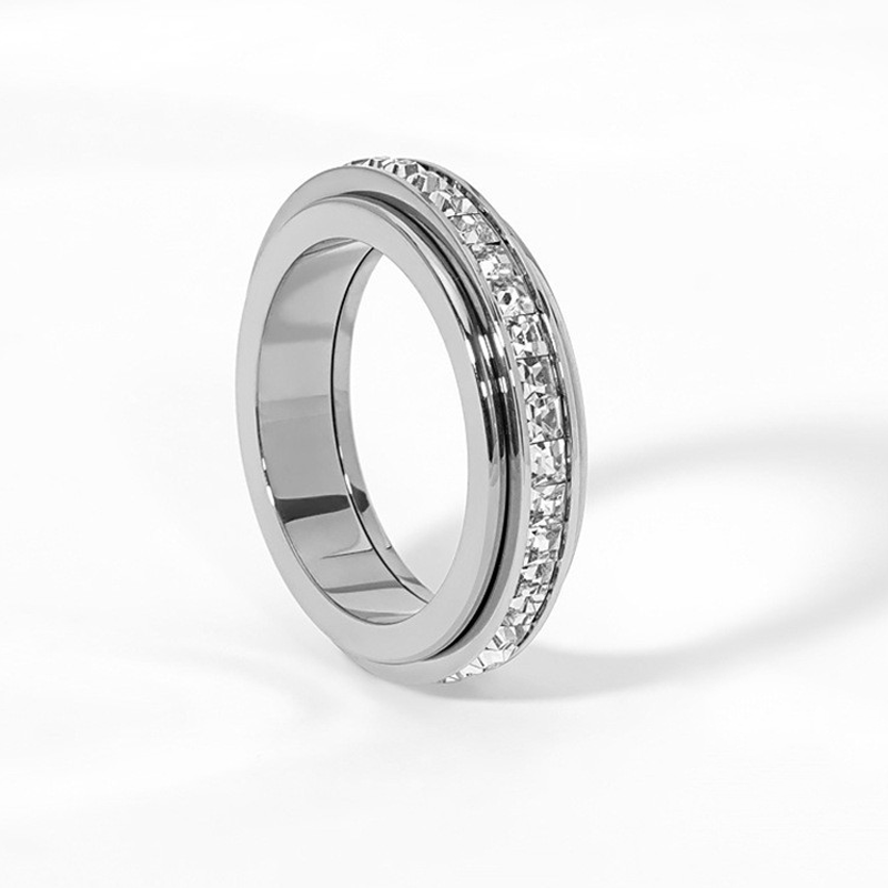 Rotating Spinner Ring in Titanium Steel with Zirconia