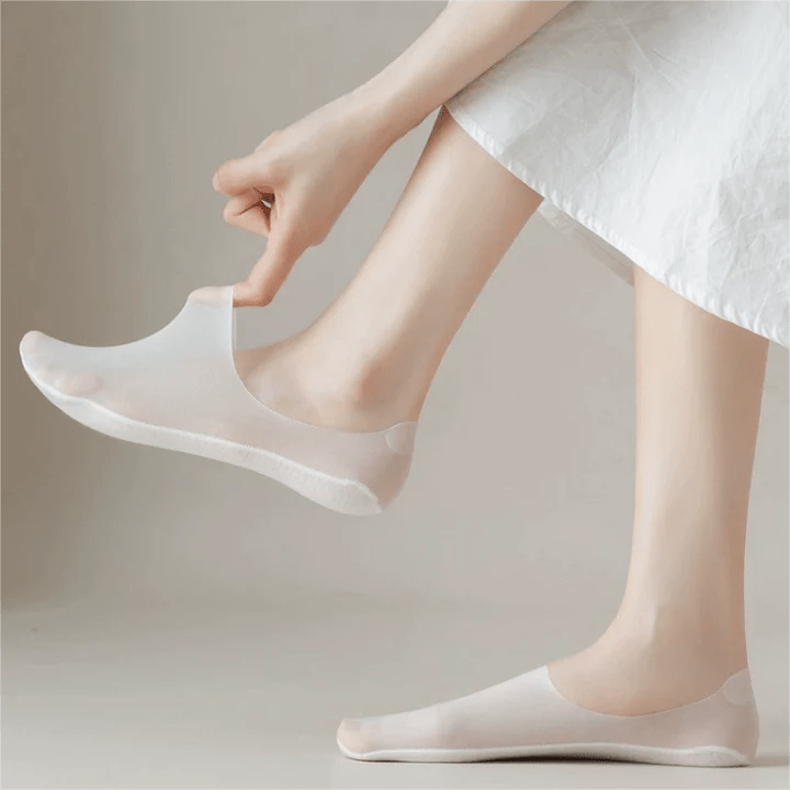 WhispEase™ — Slip Into Feather-Light Freedom and All-Day Freshness