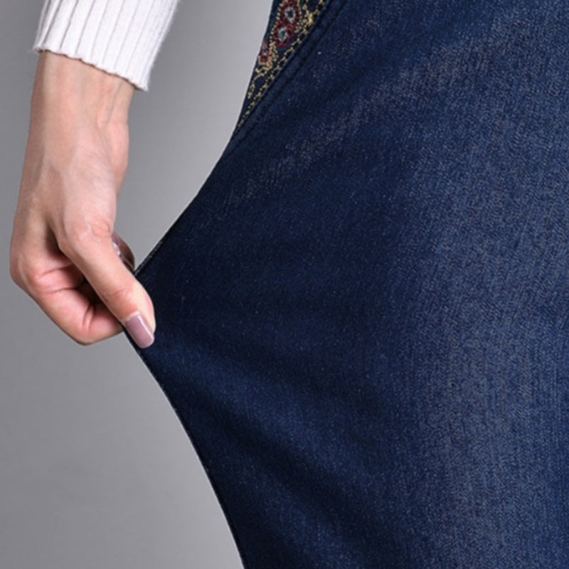 NovellaFit™ — Jeans That Hug Your Curves and Keep You Cozy All Day Long