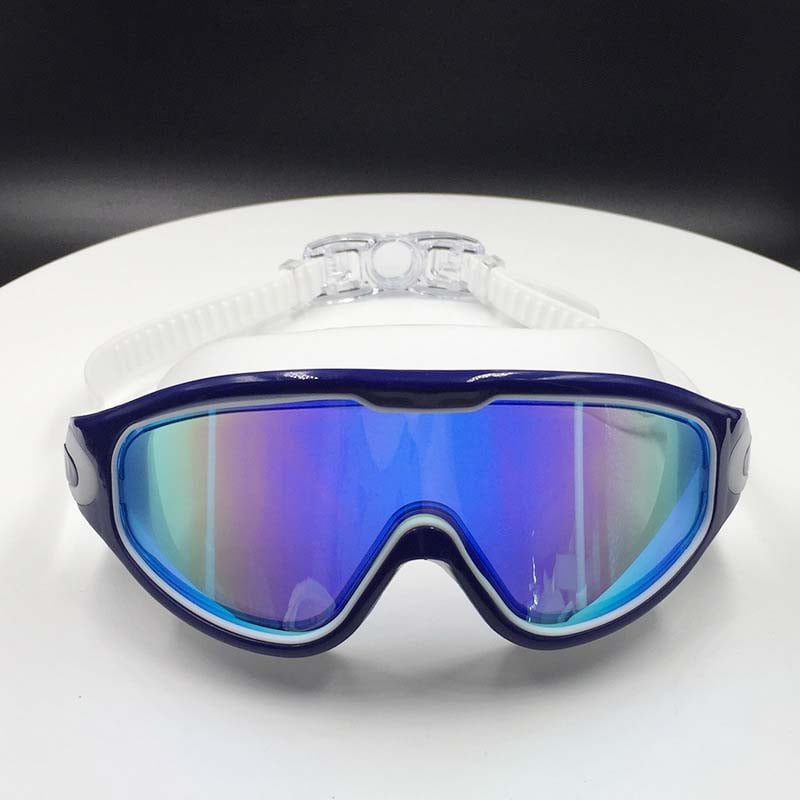 Experience Unrestricted Freedom with Crystal Clear Underwater Vision