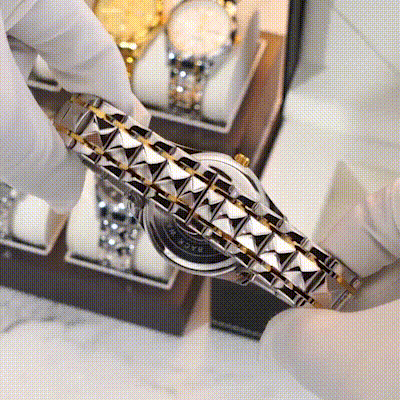 Waterproof Luxury Men's Watch with Luminous Feature