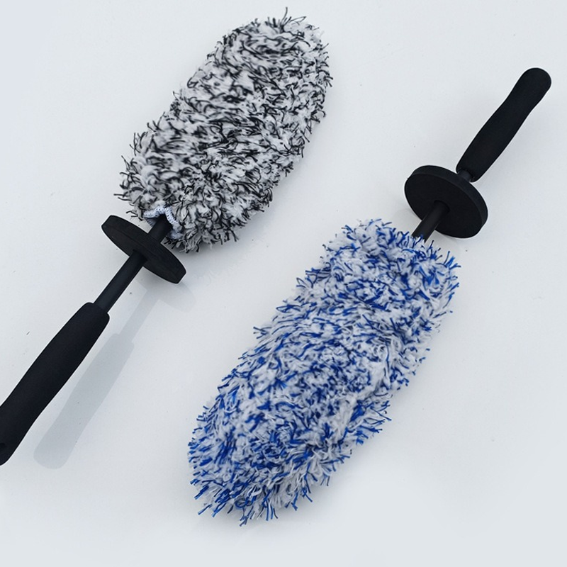 Scratch-Free Microfiber Wheel Brush