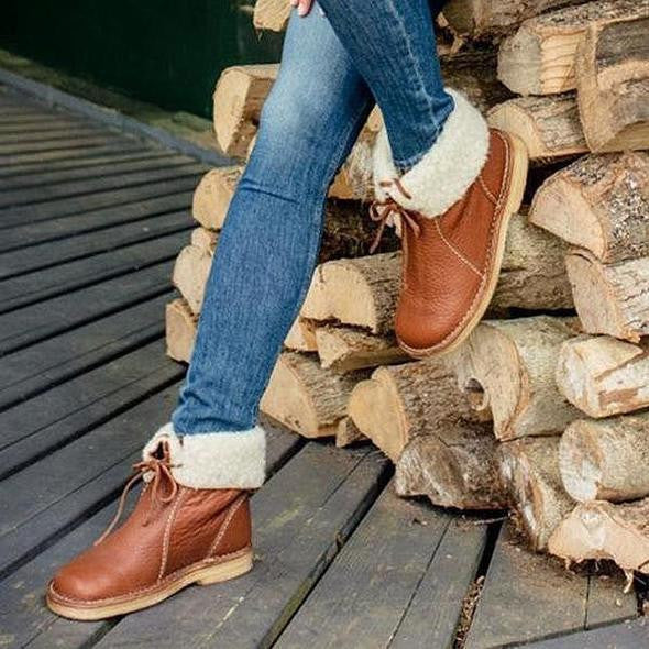 Elegant Footwear for Dry, Warm Feet – Ensures Timeless Style