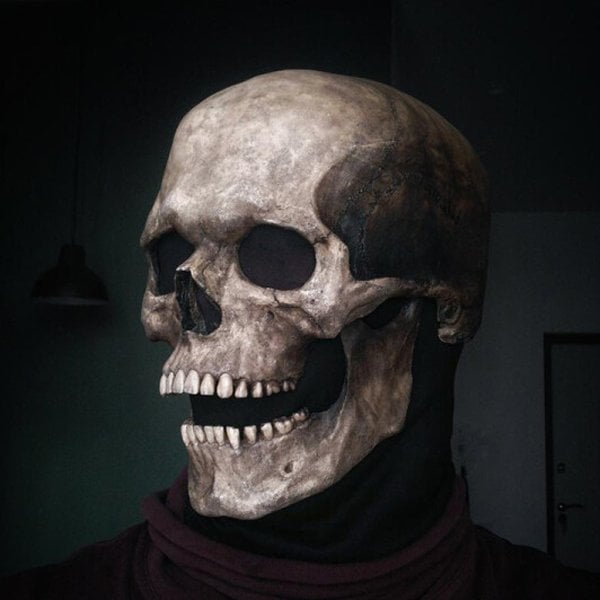 DeathVeil™ Skull Mask — Haunt Every Room with Unmatched Realism and All-Night Comfort