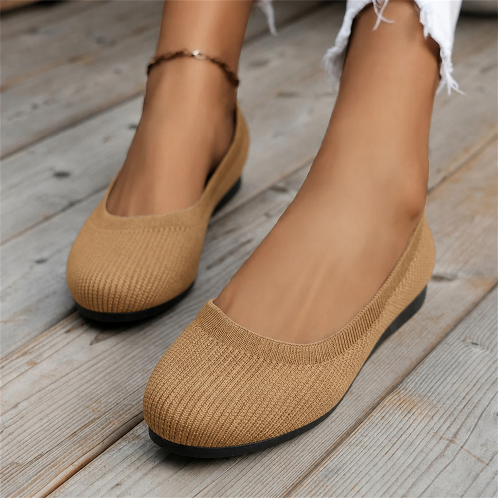 StrideEase™ — Walk Pain-Free All Day with Cloud-Like Comfort and Support