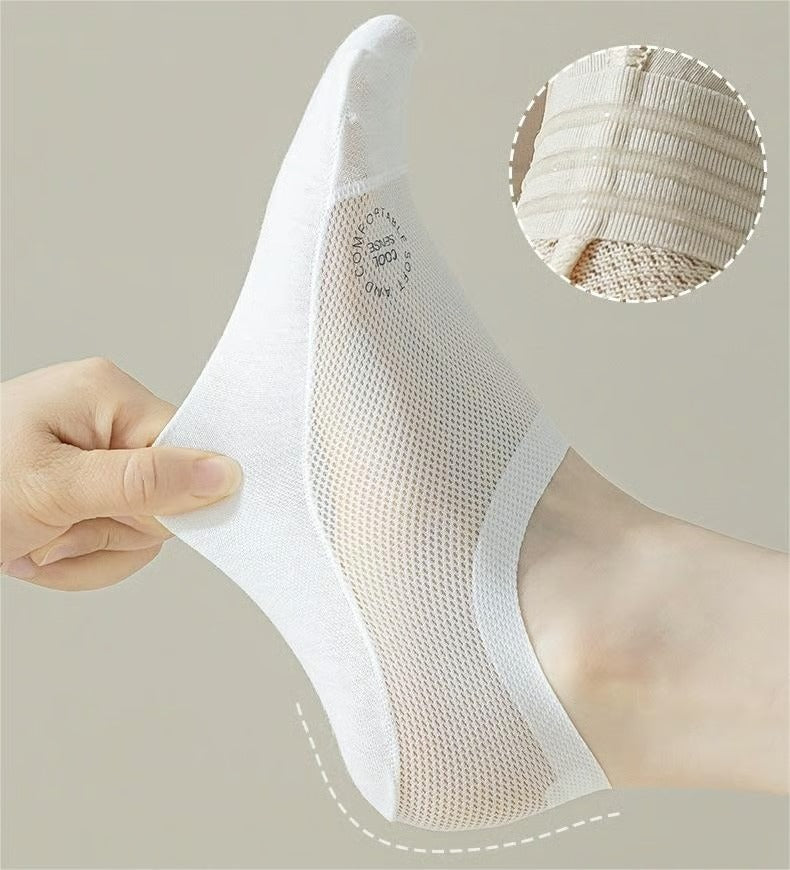 Invisible Comfort Insoles for All-Day Freshness and Safety