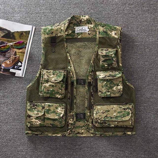 Fishing and Hunting Vest with Multiple Pockets for Outdoor Use