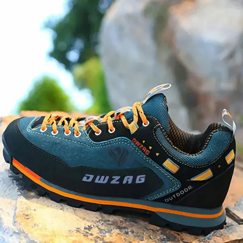 Men's Hiking Boots - Durable and Waterproof Footwear