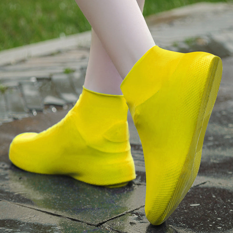 DryStep Shoe Cover – Keeps Your Footwear Dry in Any Weather