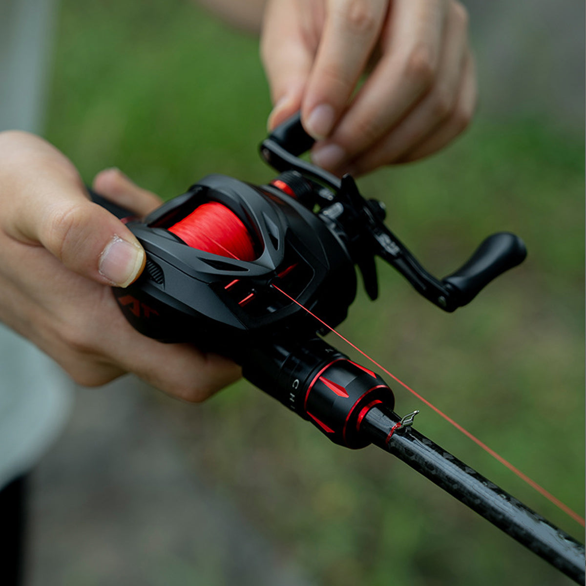 Baitcasting Fishing Reel - Lightweight Design for Easy Handling